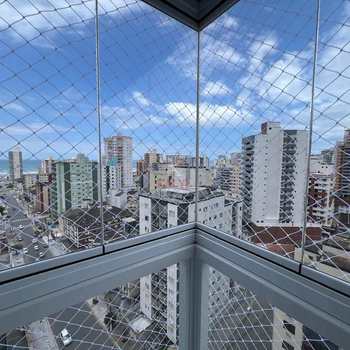 Apartamento em Praia Grande, bairro Guilhermina