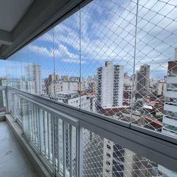 Apartamento em Praia Grande, bairro Guilhermina