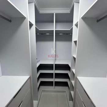 Apartamento em Praia Grande, bairro Guilhermina