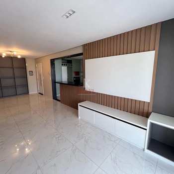 Apartamento em Praia Grande, bairro Guilhermina