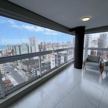 Apartamento em Praia Grande, bairro Guilhermina