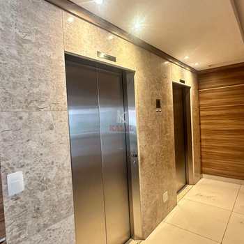 Apartamento em Praia Grande, bairro Guilhermina