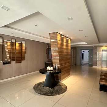 Apartamento em Praia Grande, bairro Guilhermina