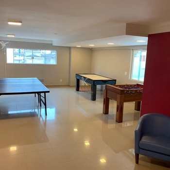 Apartamento em Praia Grande, bairro Guilhermina