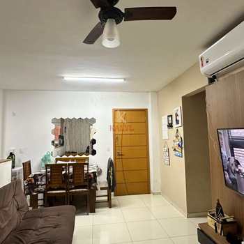 Apartamento em Praia Grande, bairro Guilhermina