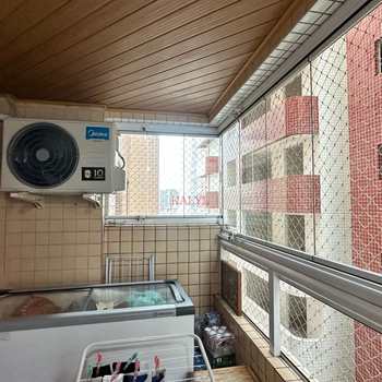 Apartamento em Praia Grande, bairro Guilhermina