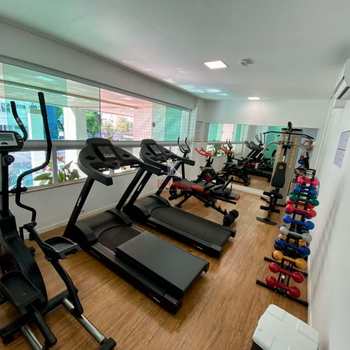 Apartamento em Praia Grande, bairro Guilhermina