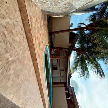 Casa em Praia Grande, bairro Maracanã