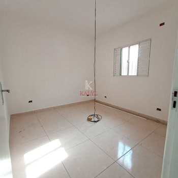 Casa em Praia Grande, bairro Maracanã