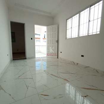 Casa em Praia Grande, bairro Maracanã