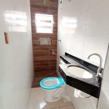 Casa em Praia Grande, bairro Maracanã