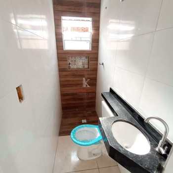 Casa em Praia Grande, bairro Maracanã