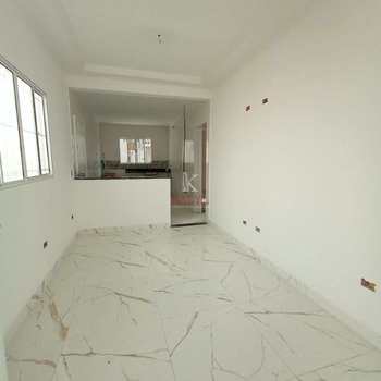 Casa em Praia Grande, bairro Maracanã
