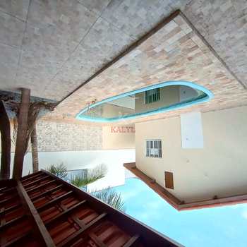 Casa em Praia Grande, bairro Maracanã