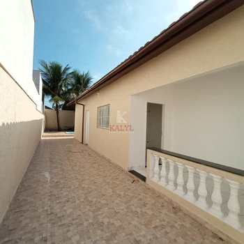 Casa em Praia Grande, bairro Maracanã