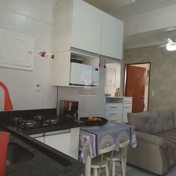Apartamento em Praia Grande, bairro Guilhermina