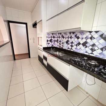Apartamento em Praia Grande, bairro Guilhermina