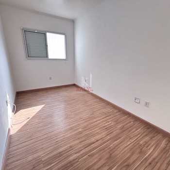 Apartamento em Praia Grande, bairro Guilhermina