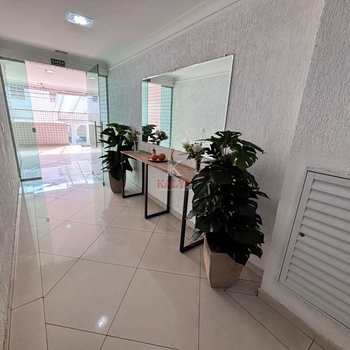 Apartamento em Praia Grande, bairro Guilhermina