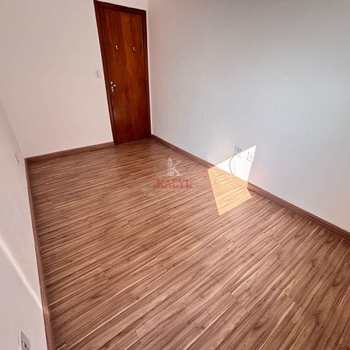 Apartamento em Praia Grande, bairro Guilhermina