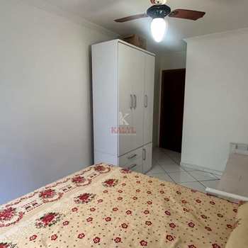 Apartamento em Praia Grande, bairro Guilhermina