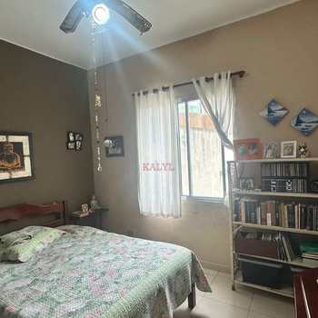Apartamento em Praia Grande, bairro Guilhermina