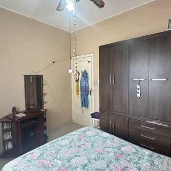 Apartamento em Praia Grande, bairro Guilhermina