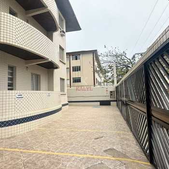 Apartamento em Praia Grande, bairro Guilhermina