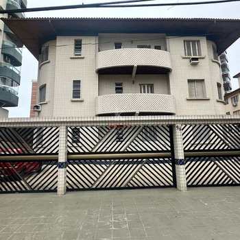 Apartamento em Praia Grande, bairro Guilhermina
