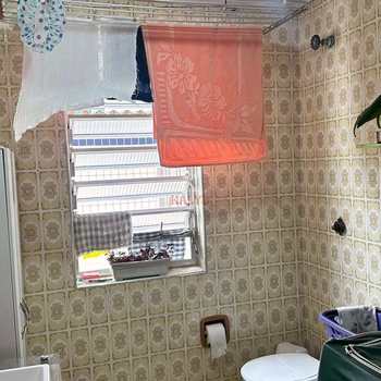 Apartamento em Praia Grande, bairro Guilhermina