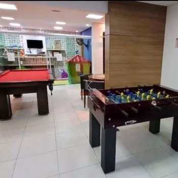 Apartamento em Praia Grande, bairro Guilhermina