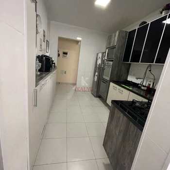 Apartamento em Praia Grande, bairro Guilhermina