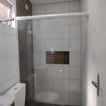Casa em Praia Grande, bairro Maracanã