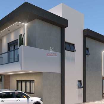 Sobrado em Praia Grande, bairro Mirim