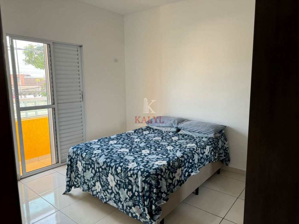 Sobrado em Praia Grande, no bairro Antártica