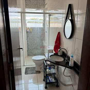 Sobrado em Praia Grande, bairro Antártica