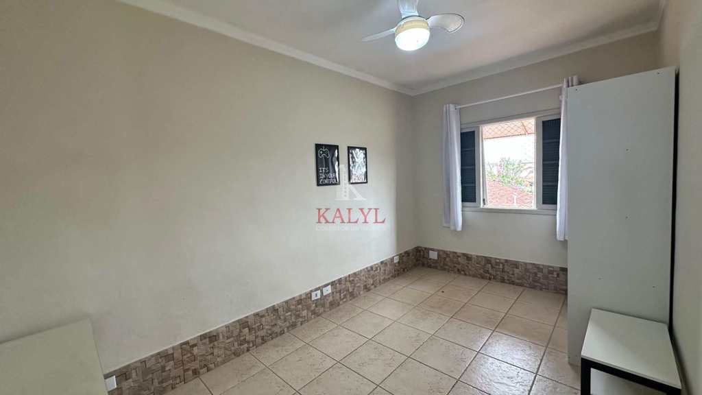 Casa em Praia Grande, no bairro Real