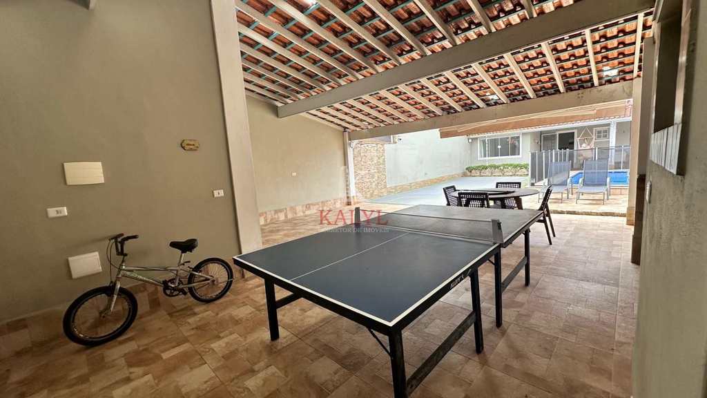Casa em Praia Grande, no bairro Real