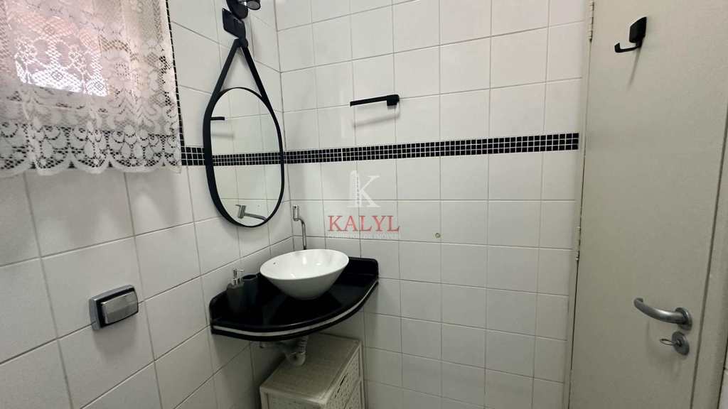 Casa em Praia Grande, no bairro Real