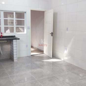 Casa em Praia Grande, bairro Guilhermina