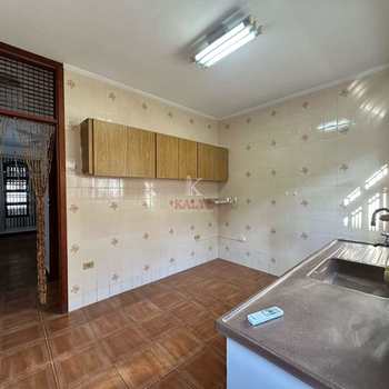 Casa em Praia Grande, bairro Guilhermina