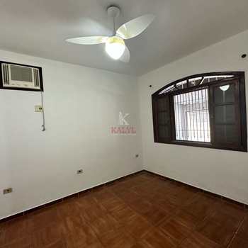 Casa em Praia Grande, bairro Guilhermina