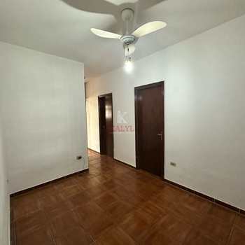 Casa em Praia Grande, bairro Guilhermina