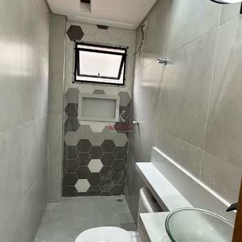 Sobrado em Praia Grande, bairro Guilhermina