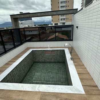 Sobrado em Praia Grande, bairro Guilhermina