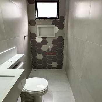 Casa em Praia Grande, bairro Guilhermina