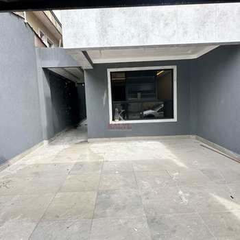 Casa em Praia Grande, bairro Guilhermina