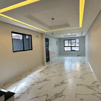 Casa em Praia Grande, bairro Guilhermina