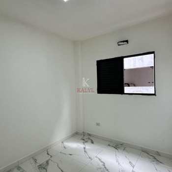 Casa em Praia Grande, bairro Guilhermina