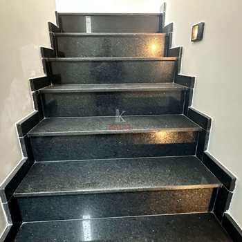 Casa em Praia Grande, bairro Guilhermina